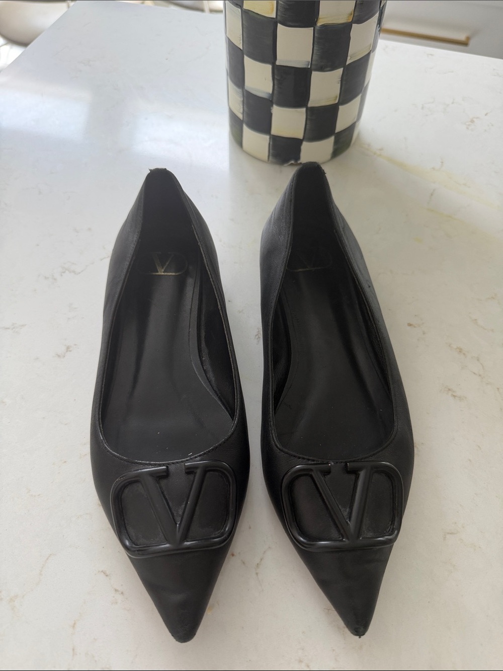 VALENTINO GARAVANI  Pointy toe flats -  EU 37